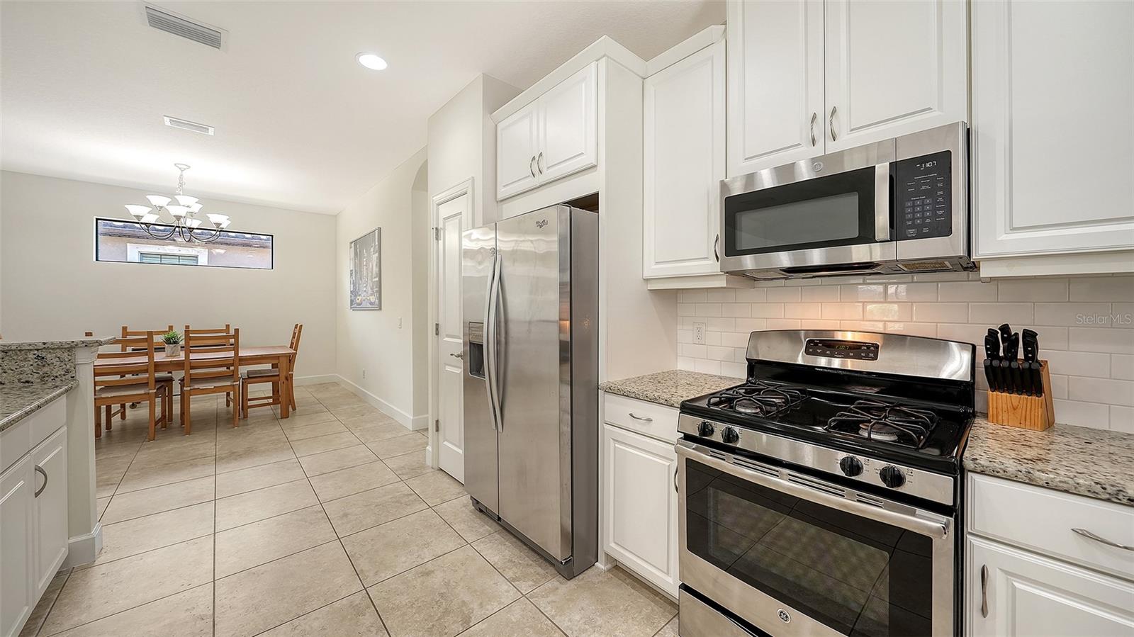 8729 TRATTORIA TER — photo 15