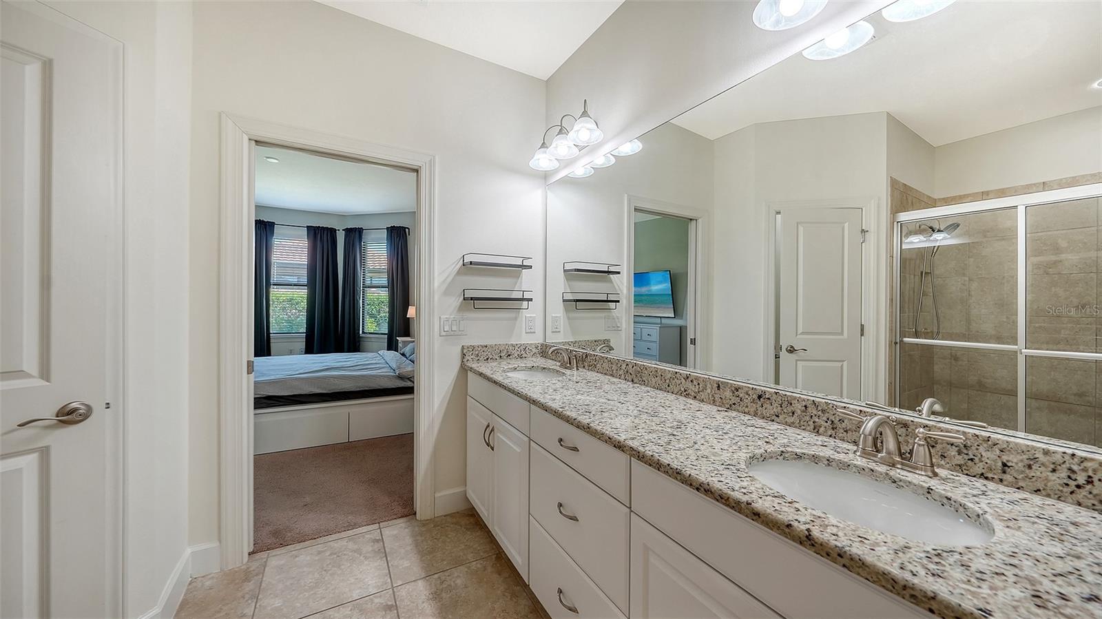 8729 TRATTORIA TER — photo 20
