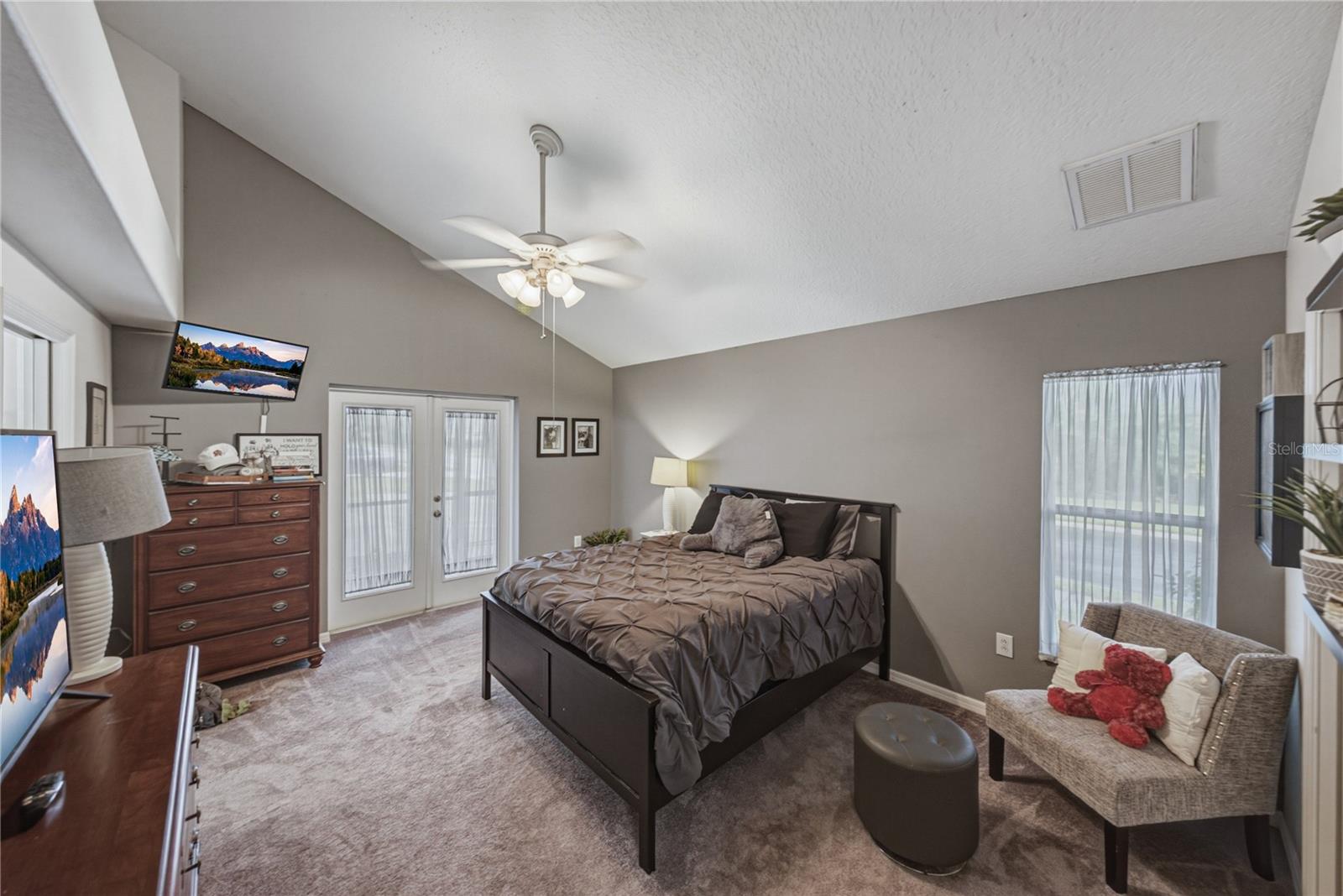 2024 LARKSPUR CT — photo 4