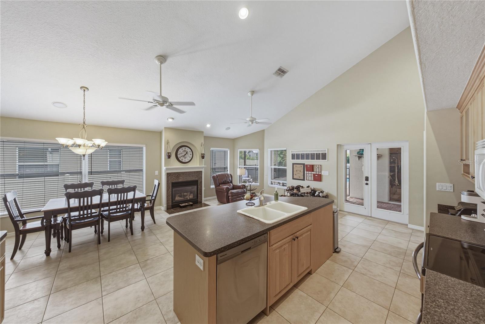 2024 LARKSPUR CT — photo 20