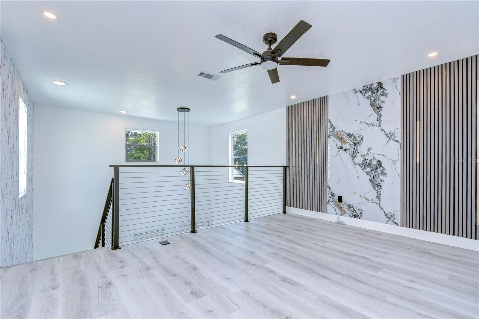 218 8TH AVENUE DR W — photo 11