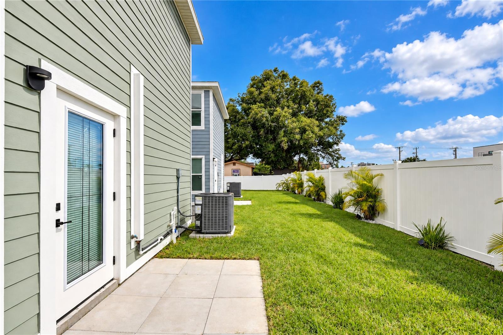 218 8TH AVENUE DR W — photo 22