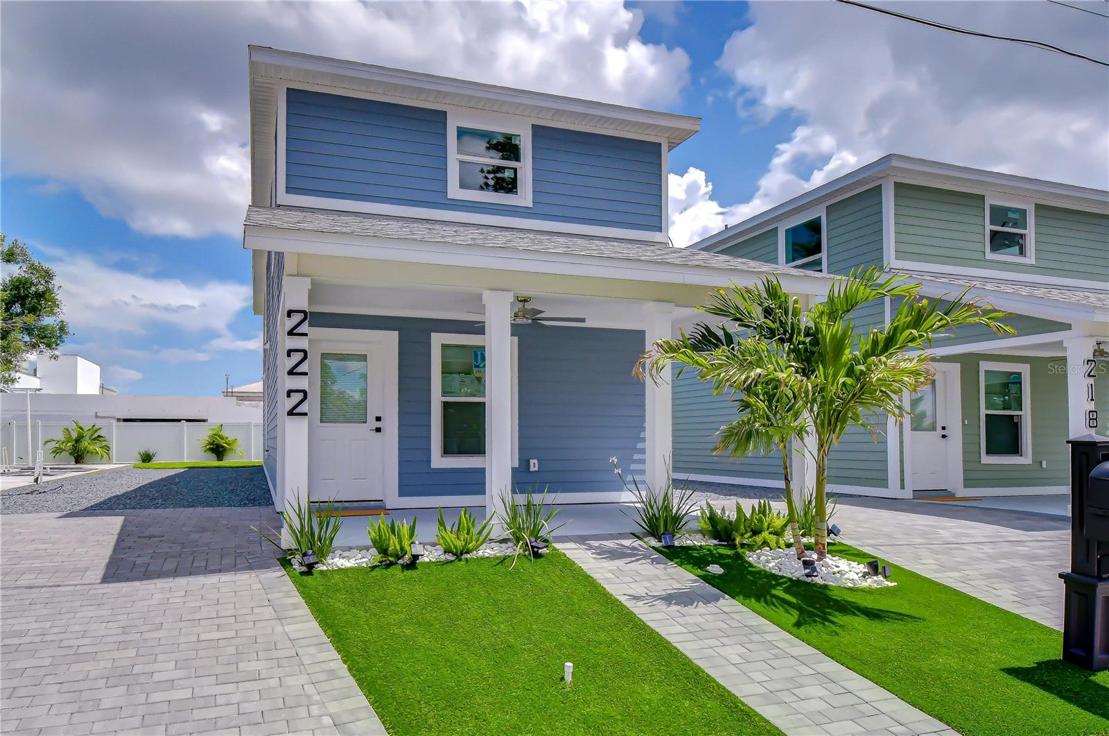 222 8TH AVENUE DR W — photo 2