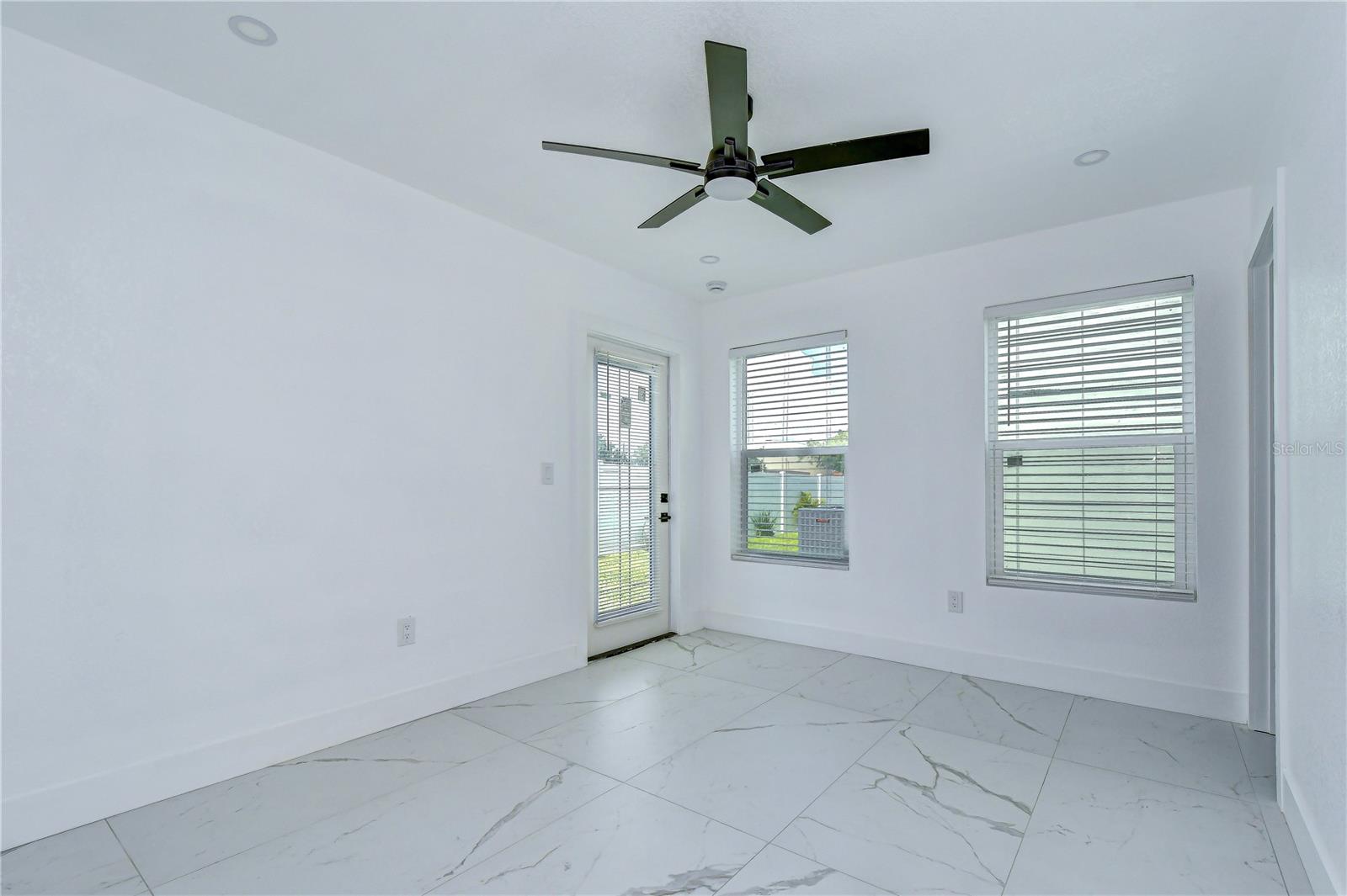 222 8TH AVENUE DR W — photo 10