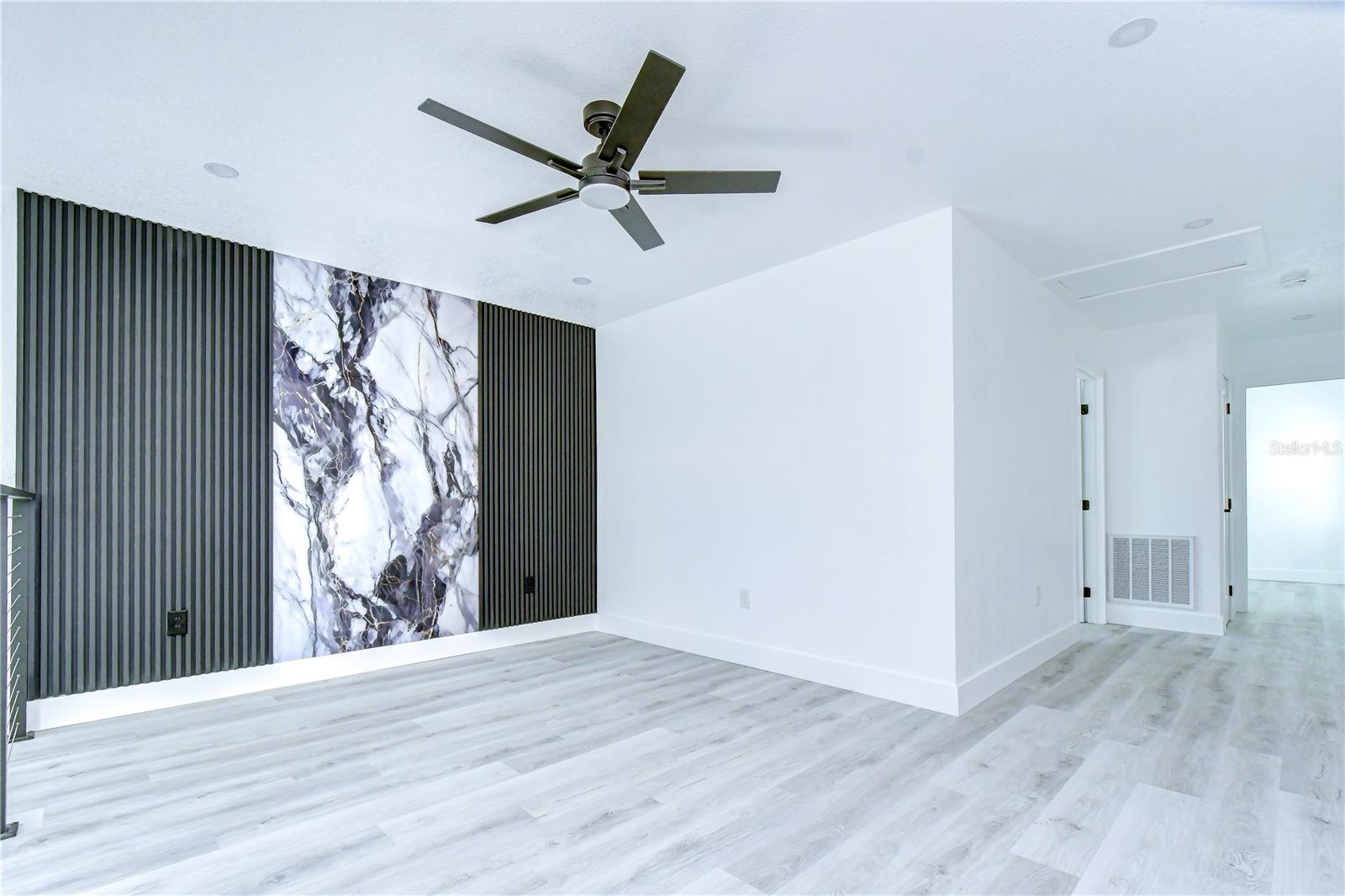 222 8TH AVENUE DR W — photo 14