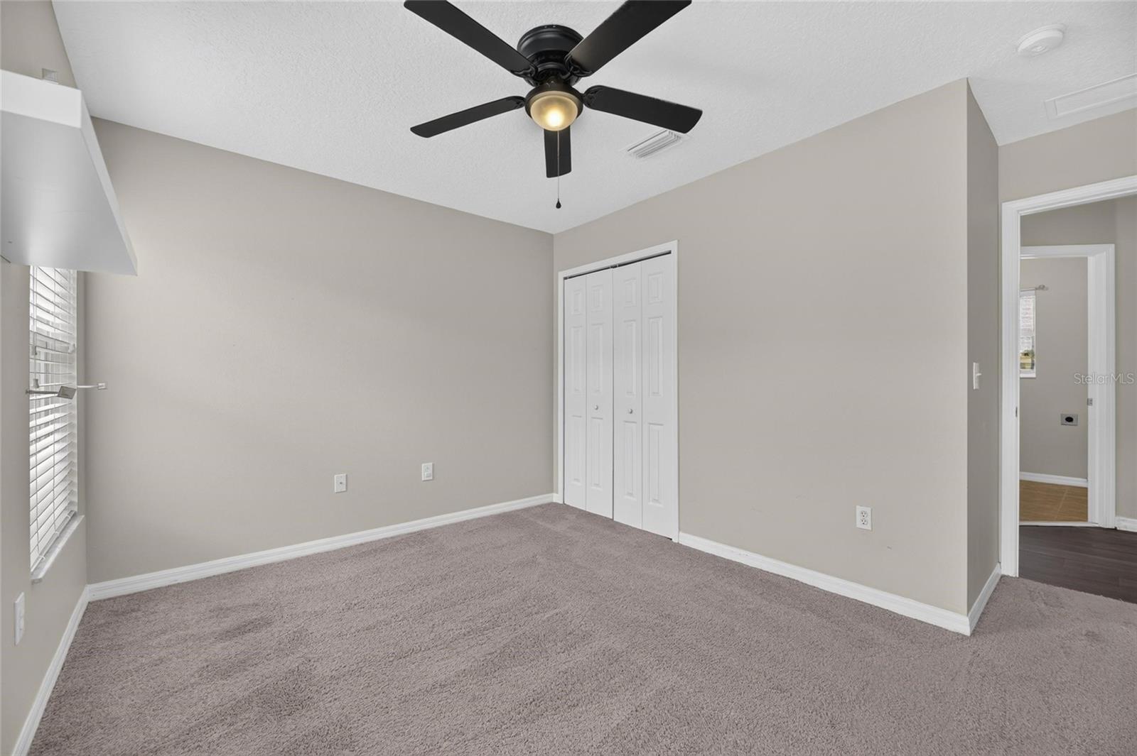 7842 CARRIAGE POINTE DR — photo 36