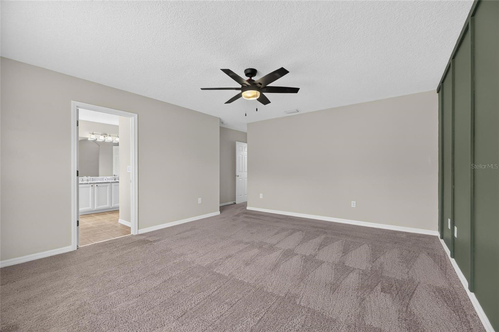 7842 CARRIAGE POINTE DR — photo 40