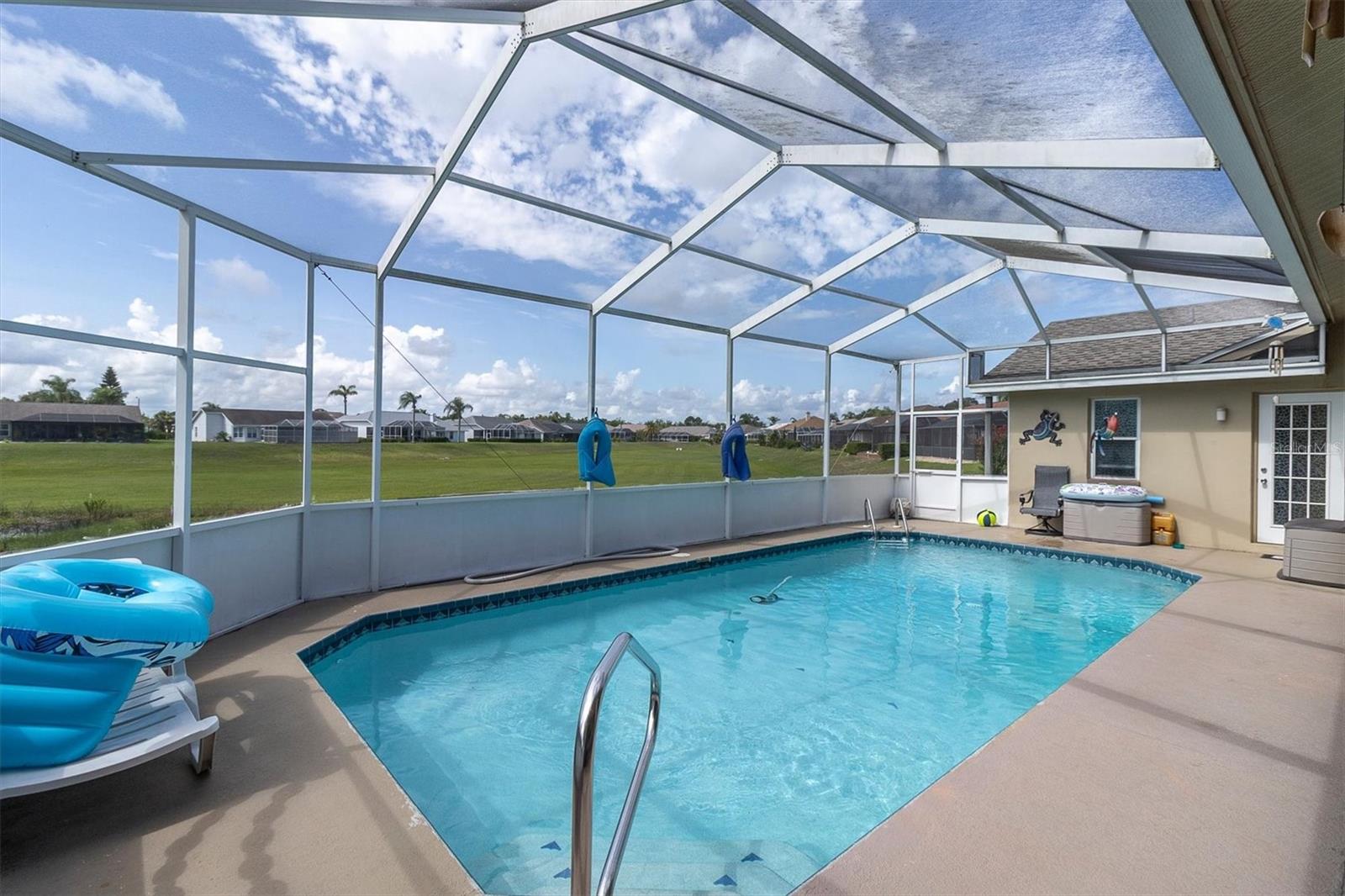 8303 CORAL CREEK LOOP — photo 4