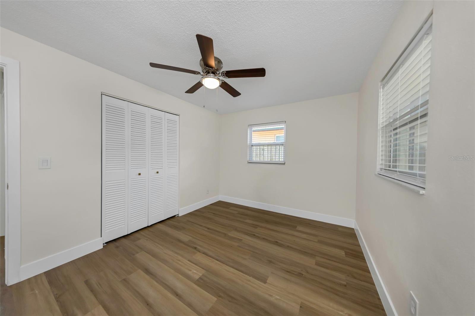 1806 VANCOUVER DR — photo 17