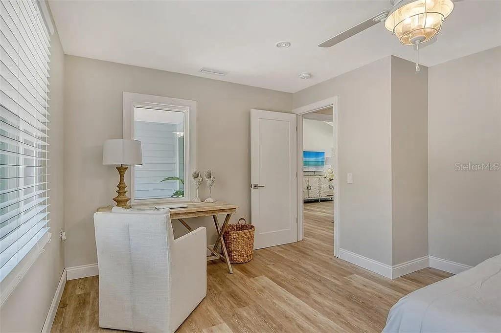 4852 FEATHERBED LN — photo 31