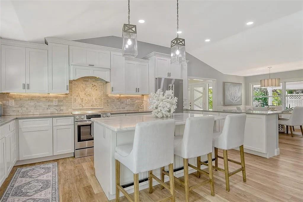 4852 FEATHERBED LN — photo 12