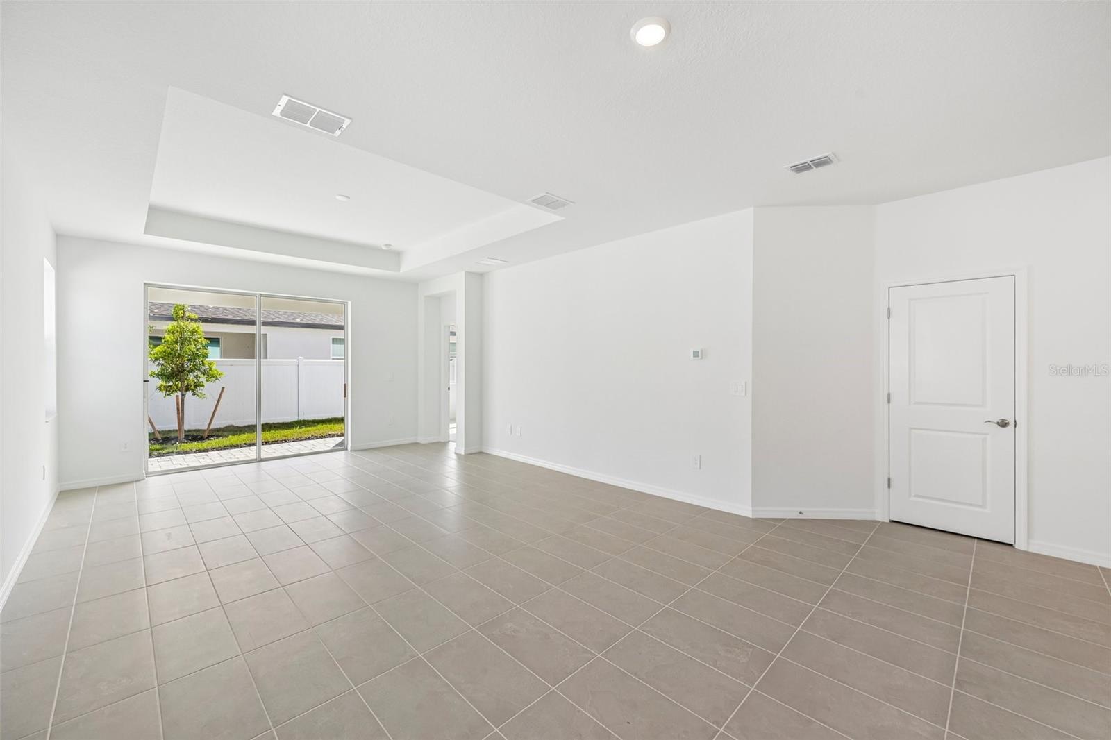 9026 LEEWARD DR — photo 11