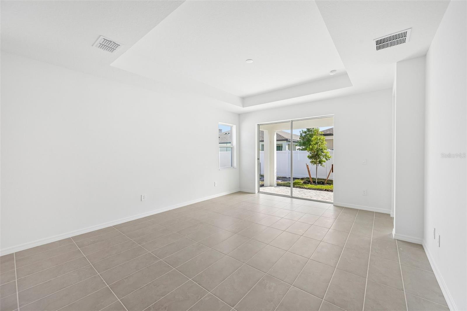 9026 LEEWARD DR — photo 12