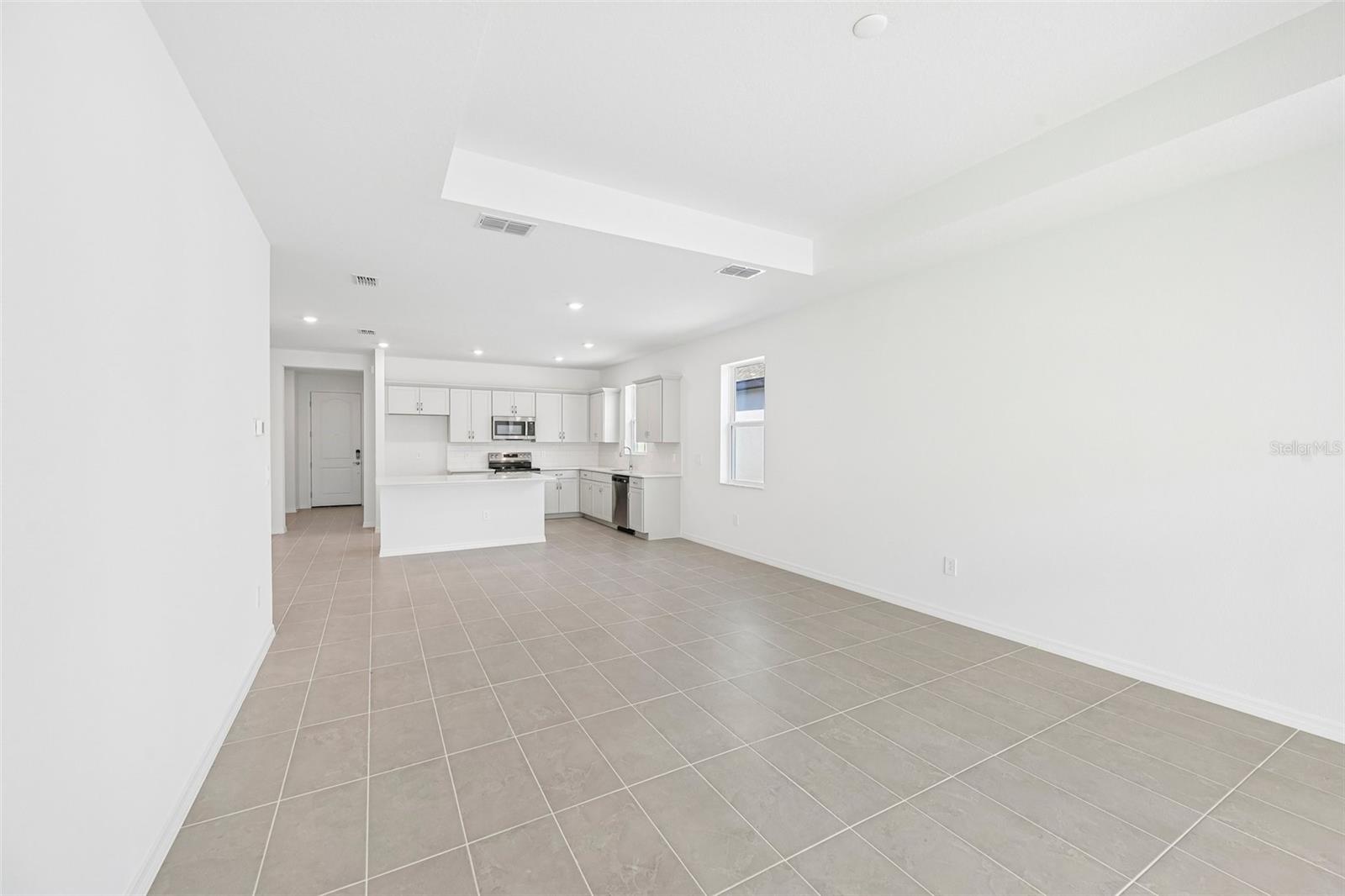 9026 LEEWARD DR — photo 8