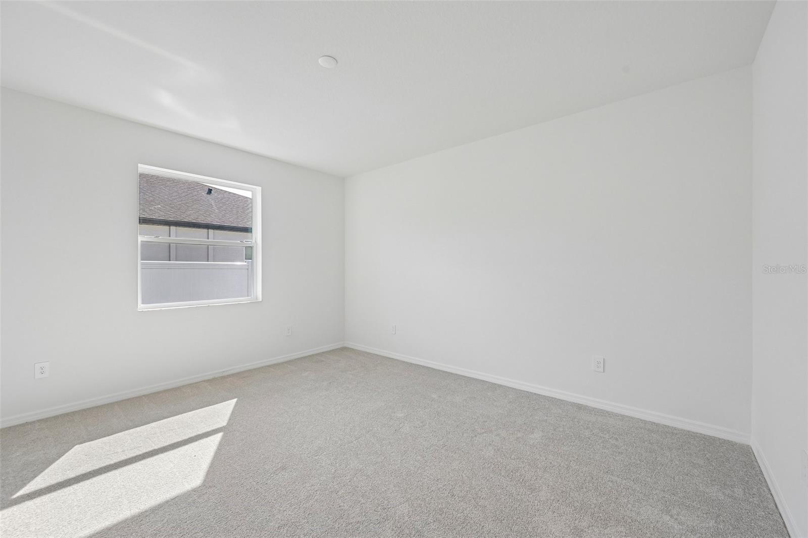 9026 LEEWARD DR — photo 18