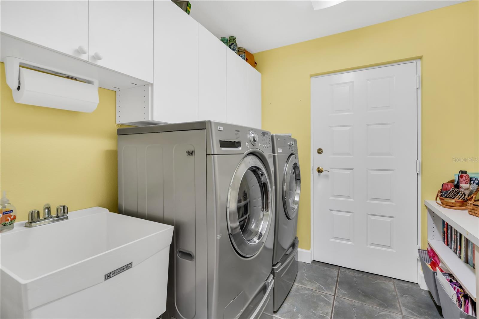5204 BOUCHARD CIR #102 — photo 26