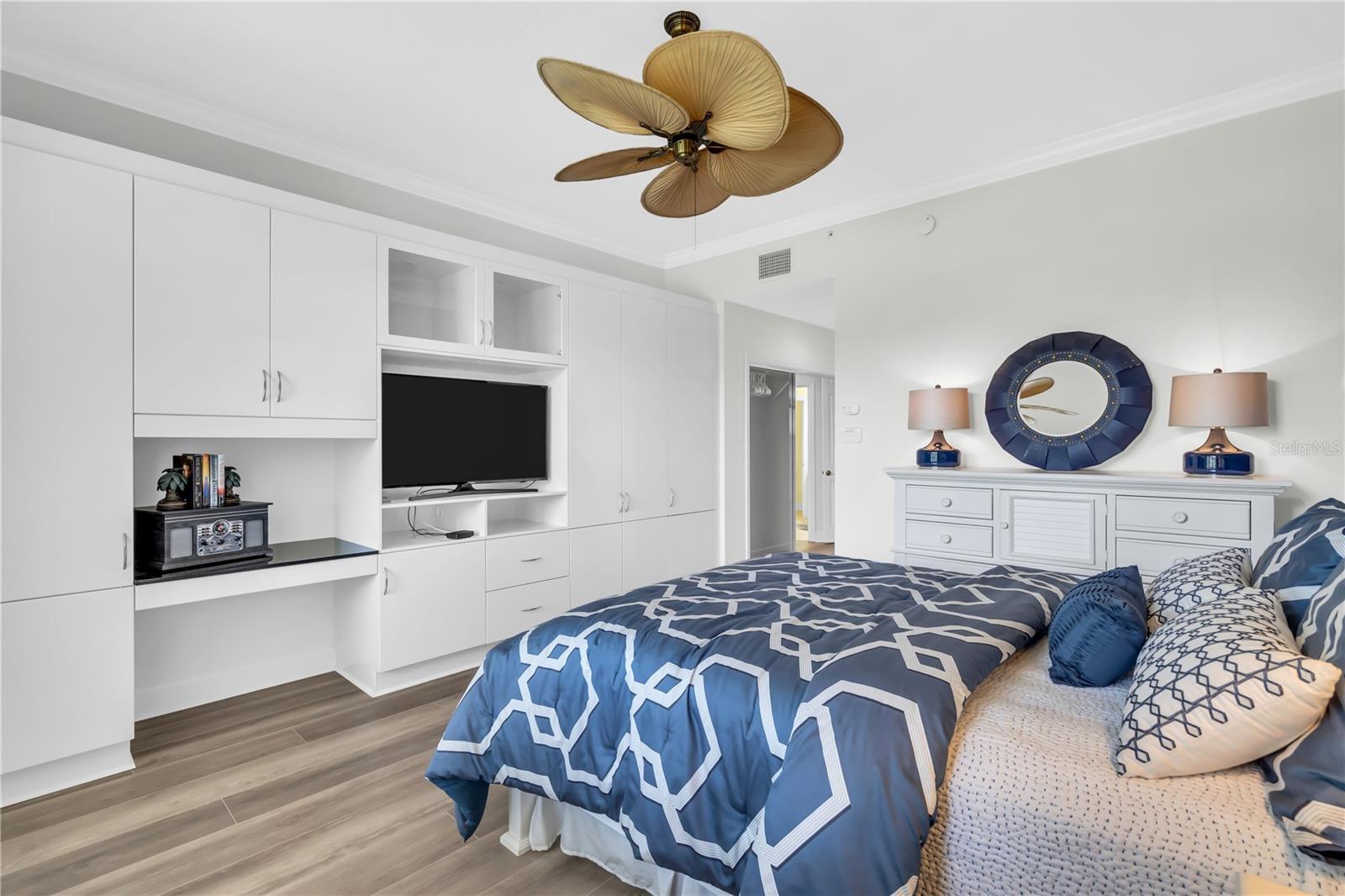 5204 BOUCHARD CIR #102 — photo 21