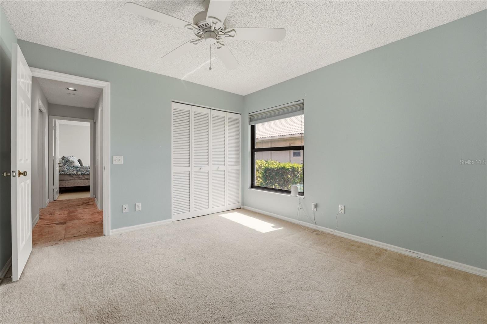 215 CARRIAGE HOUSE LN #215 — photo 19