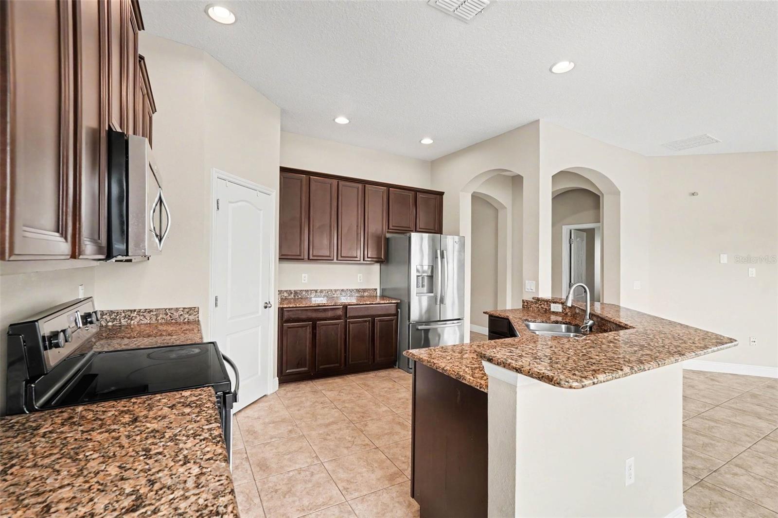 7614 ATWOOD DR — photo 10
