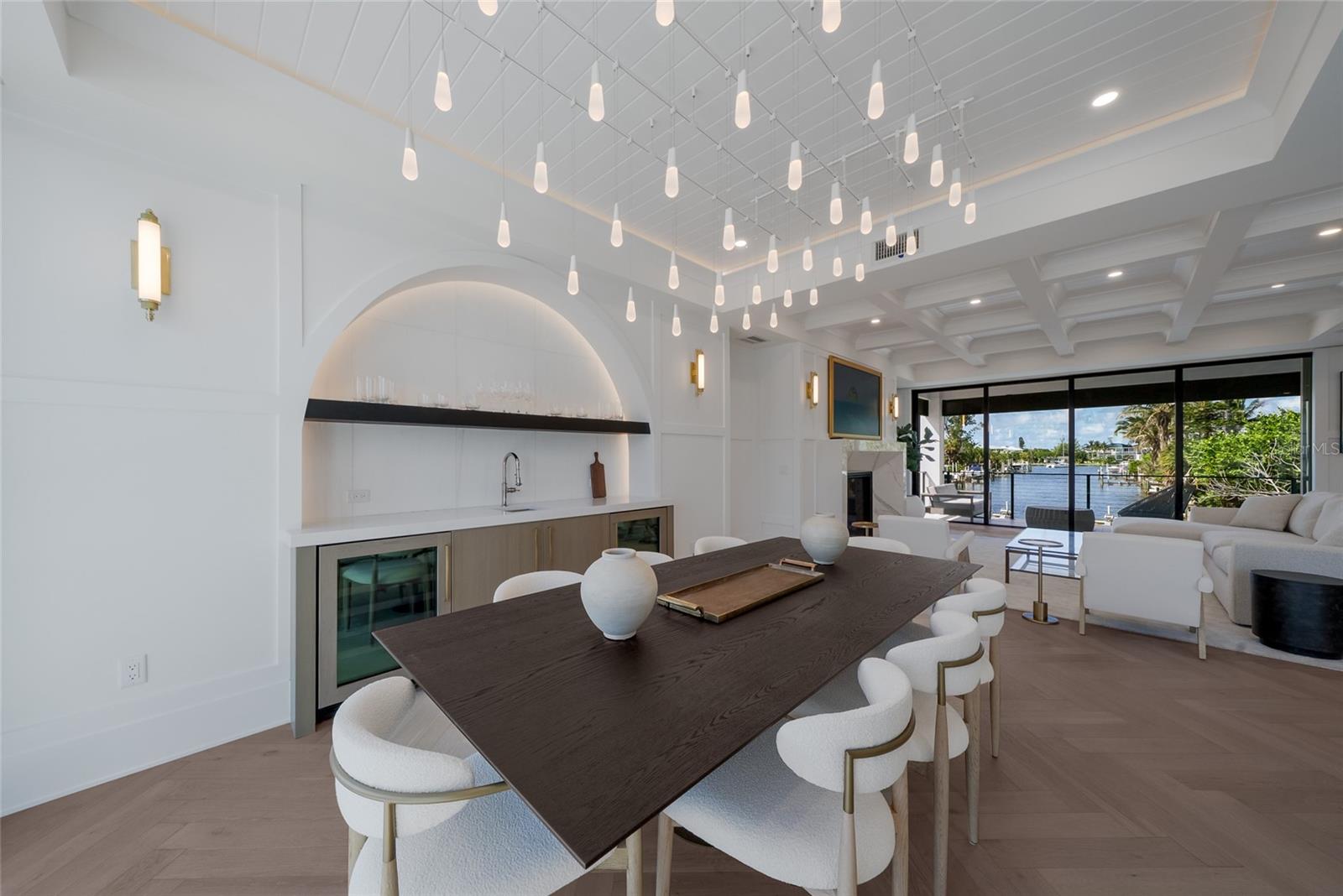 703 S BAY BLVD — photo 10