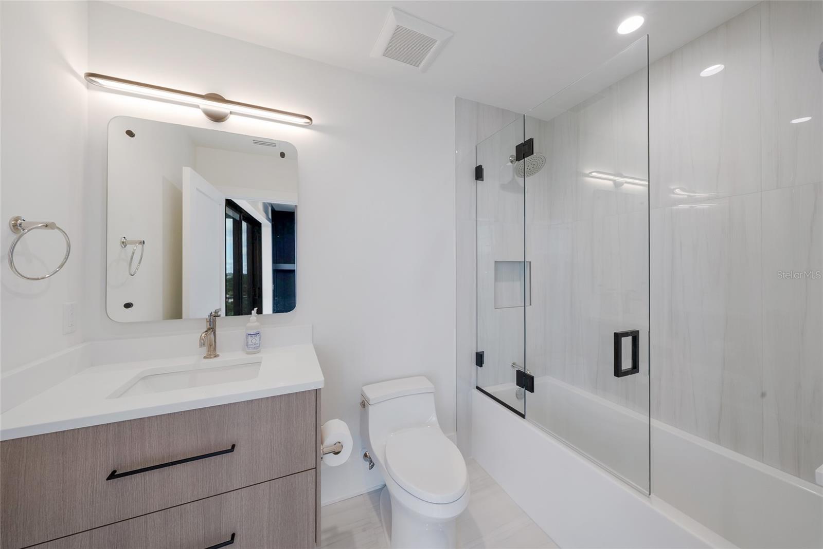 703 S BAY BLVD — photo 50