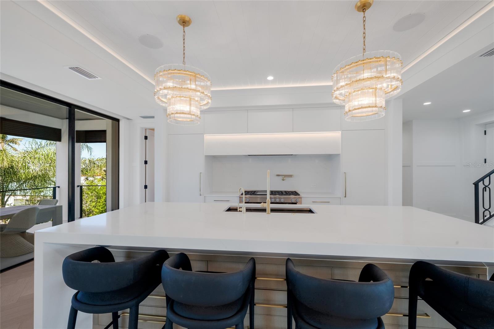 703 S BAY BLVD — photo 17