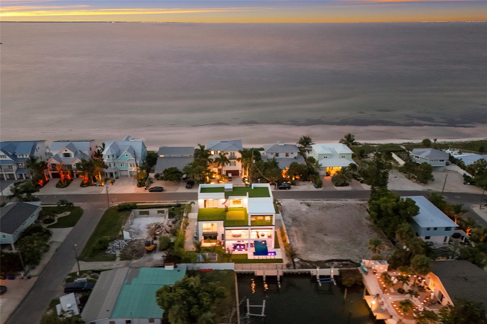 703 S BAY BLVD — photo 90