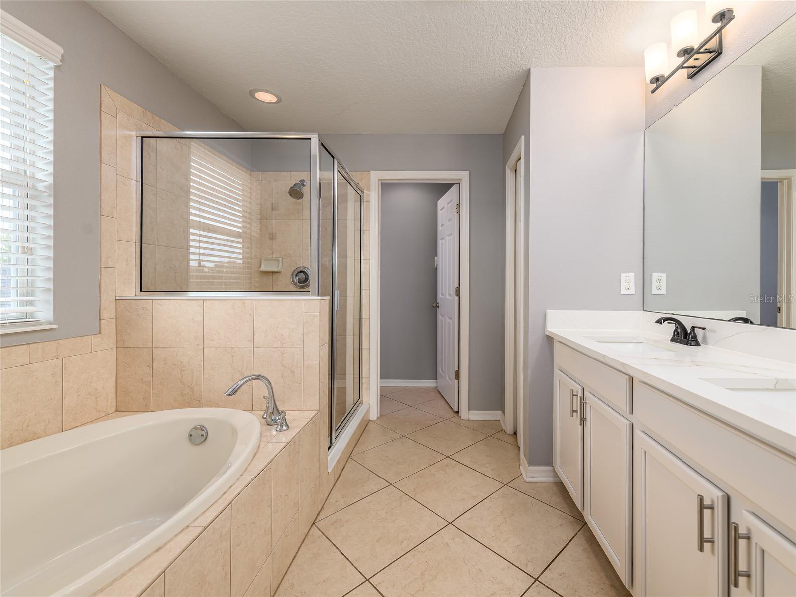 12833 GENEVA GLADE DR — photo 27