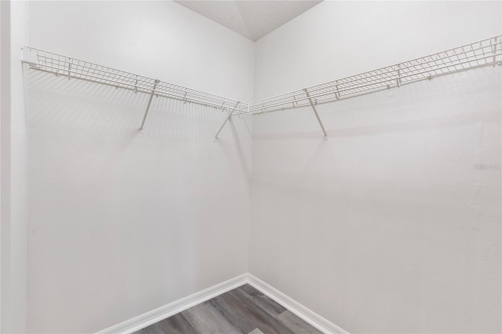 7456 OXFORD GARDEN CIR — photo 18