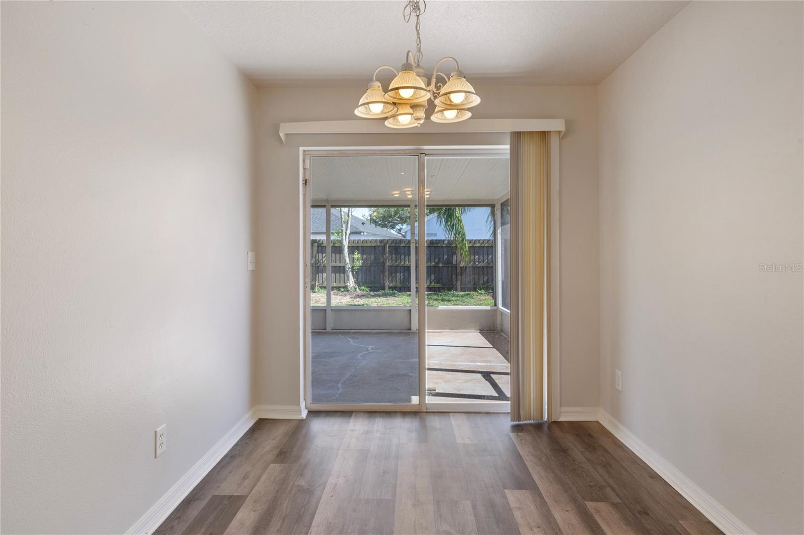 7456 OXFORD GARDEN CIR — photo 7