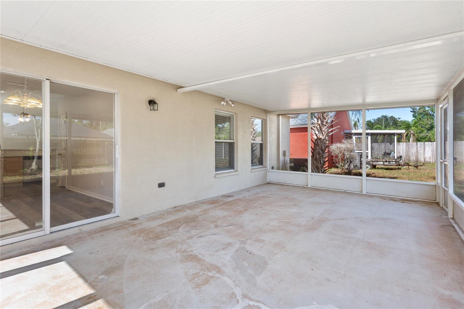 7456 OXFORD GARDEN CIR — photo 22