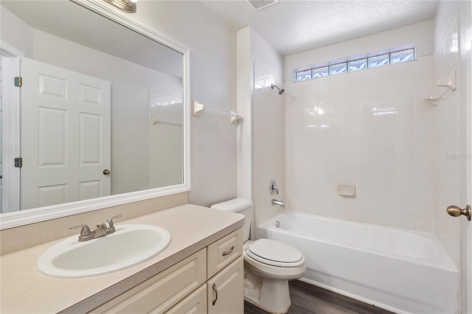 7456 OXFORD GARDEN CIR — photo 8