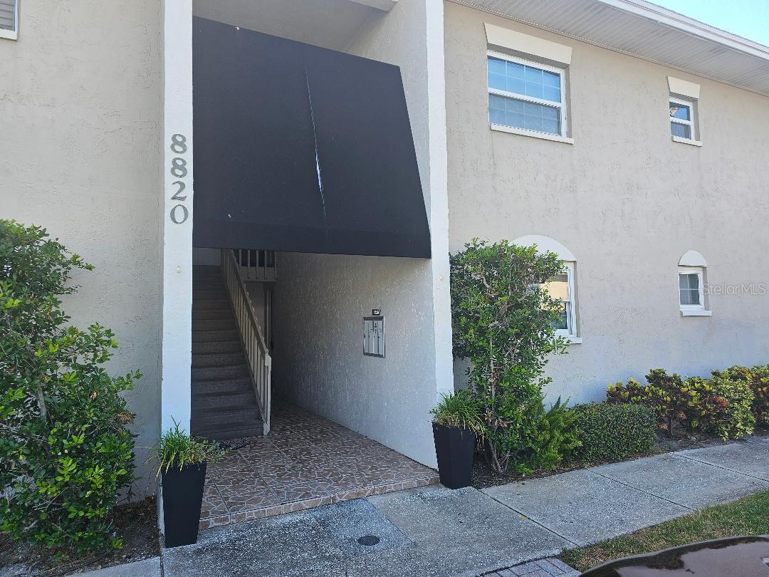 8820 BAY POINTE DR #102 — photo 2