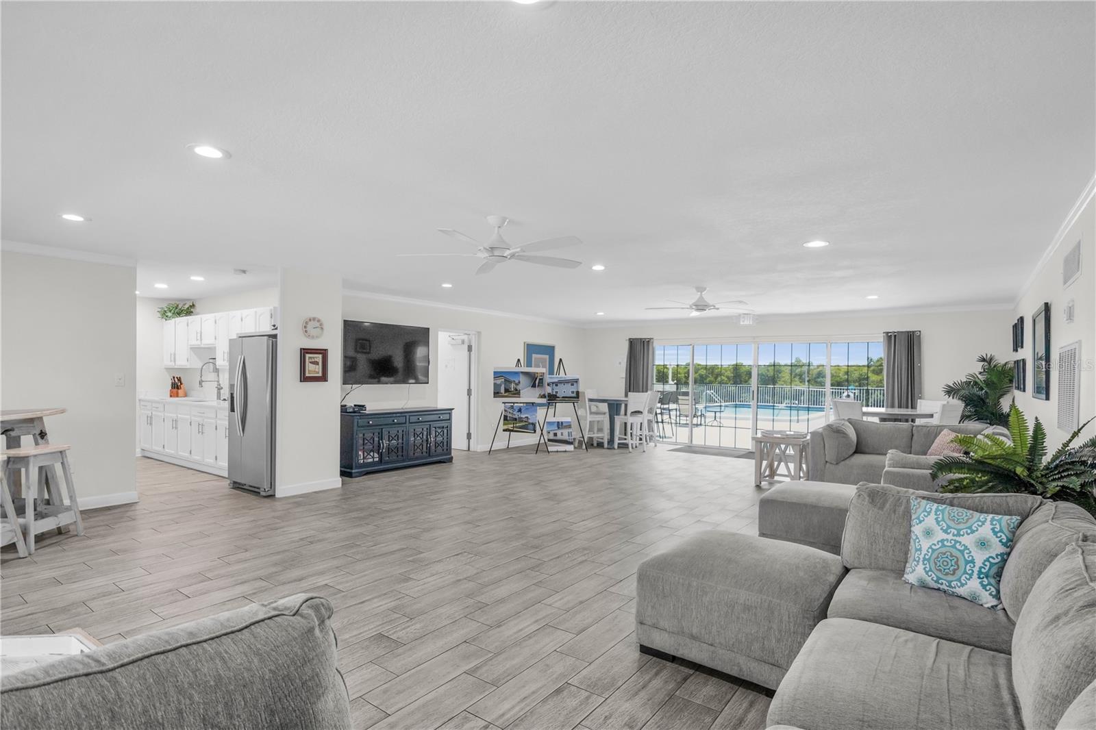 8820 BAY POINTE DR #102 — photo 19
