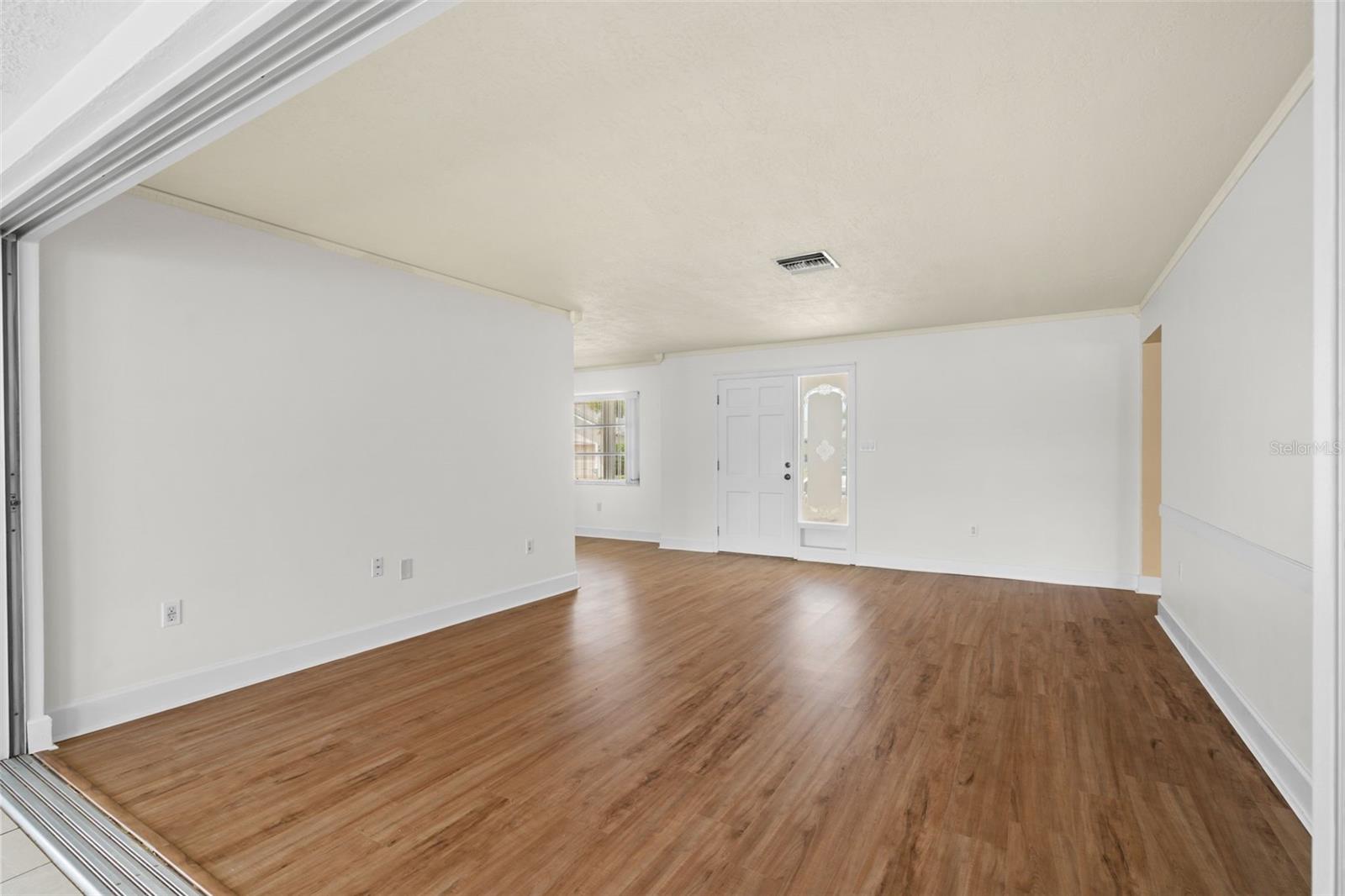 4608 ARLINGTON RD — photo 8