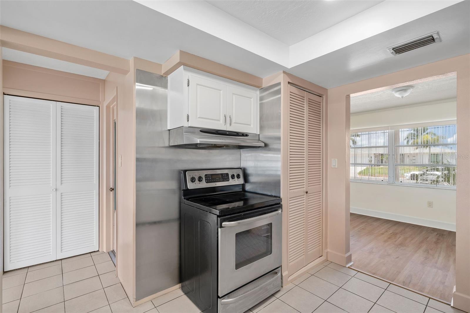 4608 ARLINGTON RD — photo 14