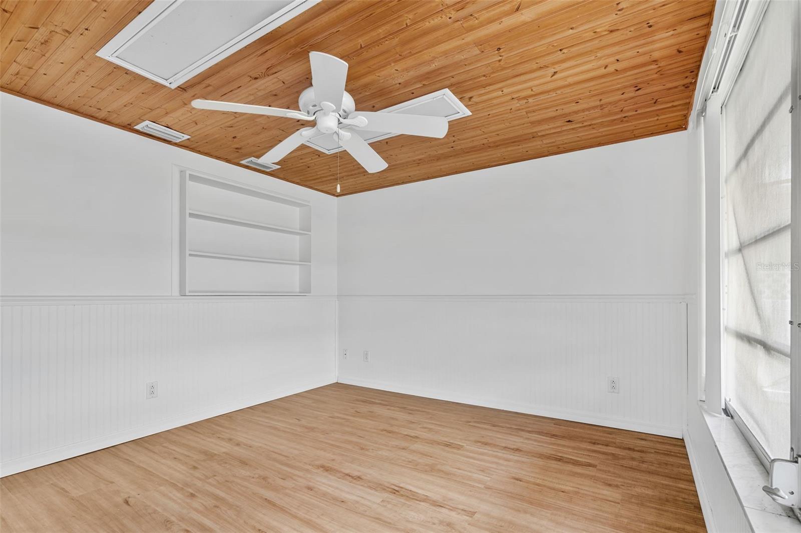 4608 ARLINGTON RD — photo 17