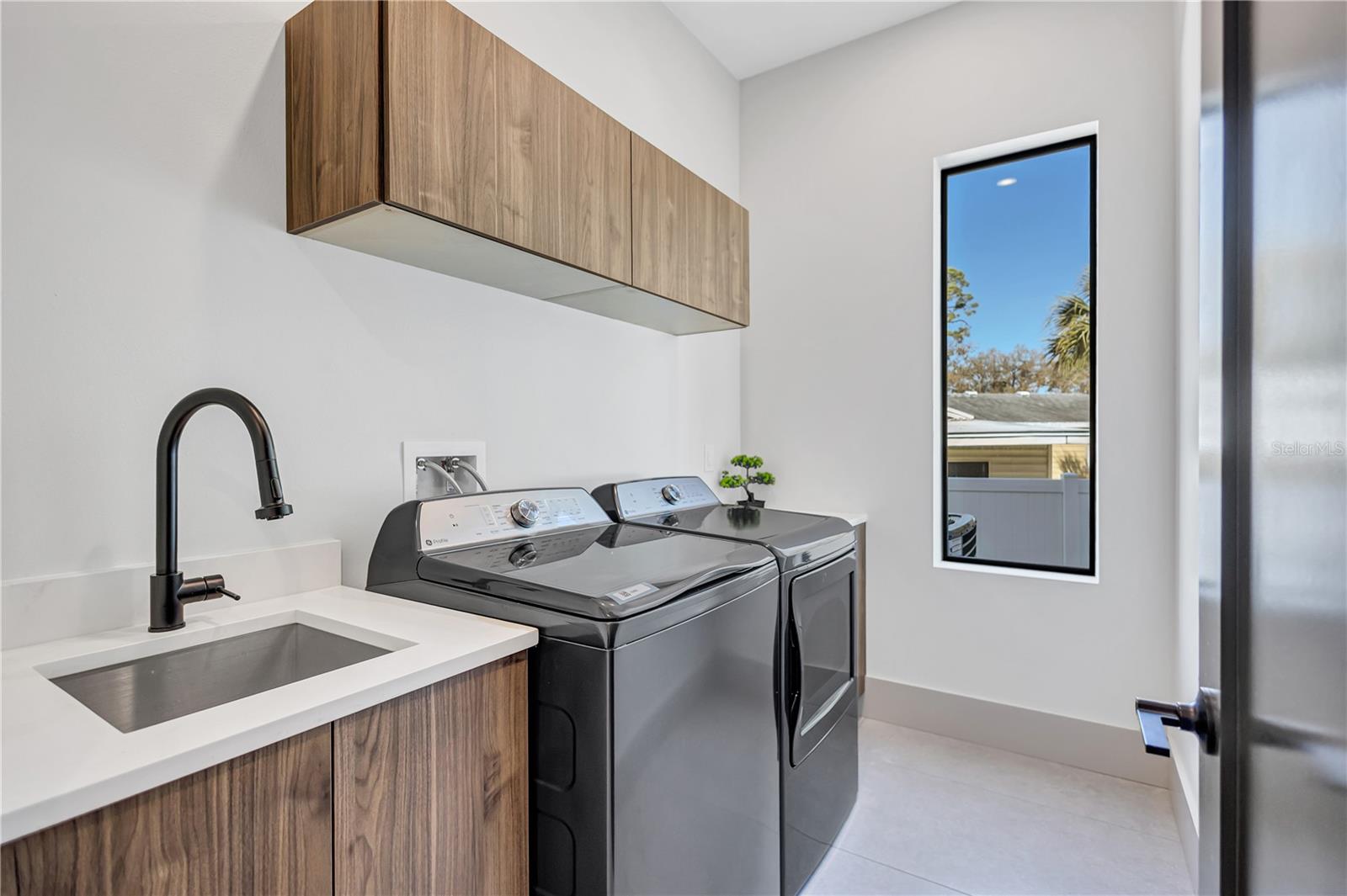 275 LIME CIR — photo 25