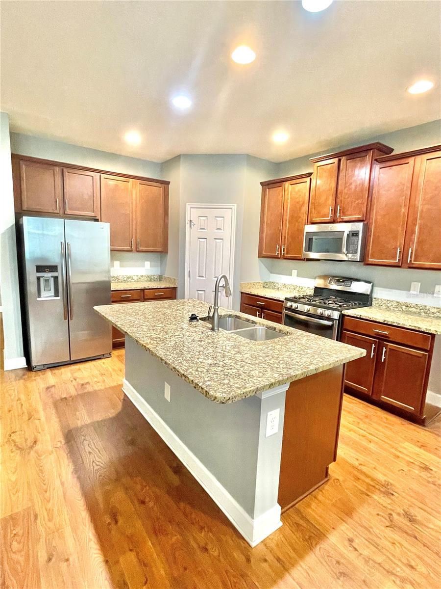 21648 SOUTHERN CHARM DR — photo 60