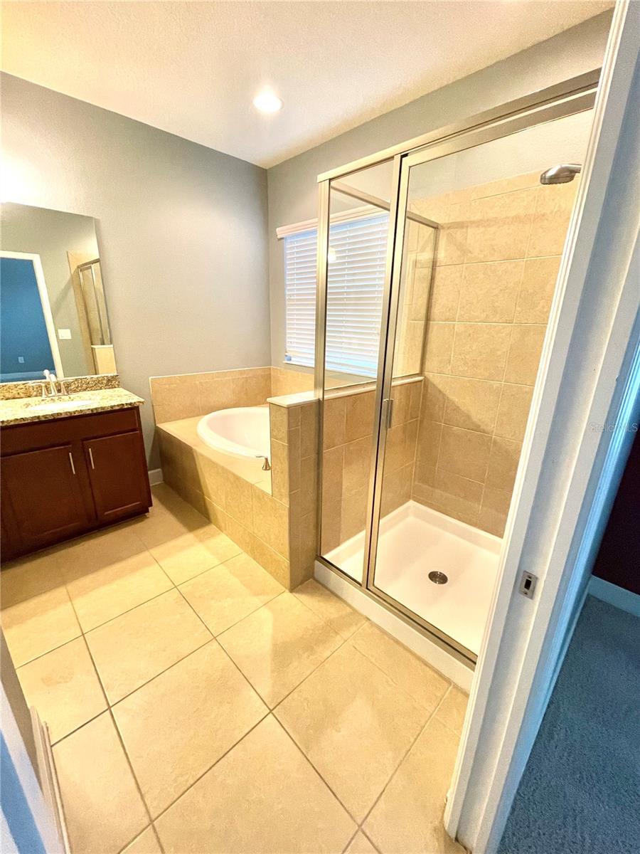 21648 SOUTHERN CHARM DR — photo 28