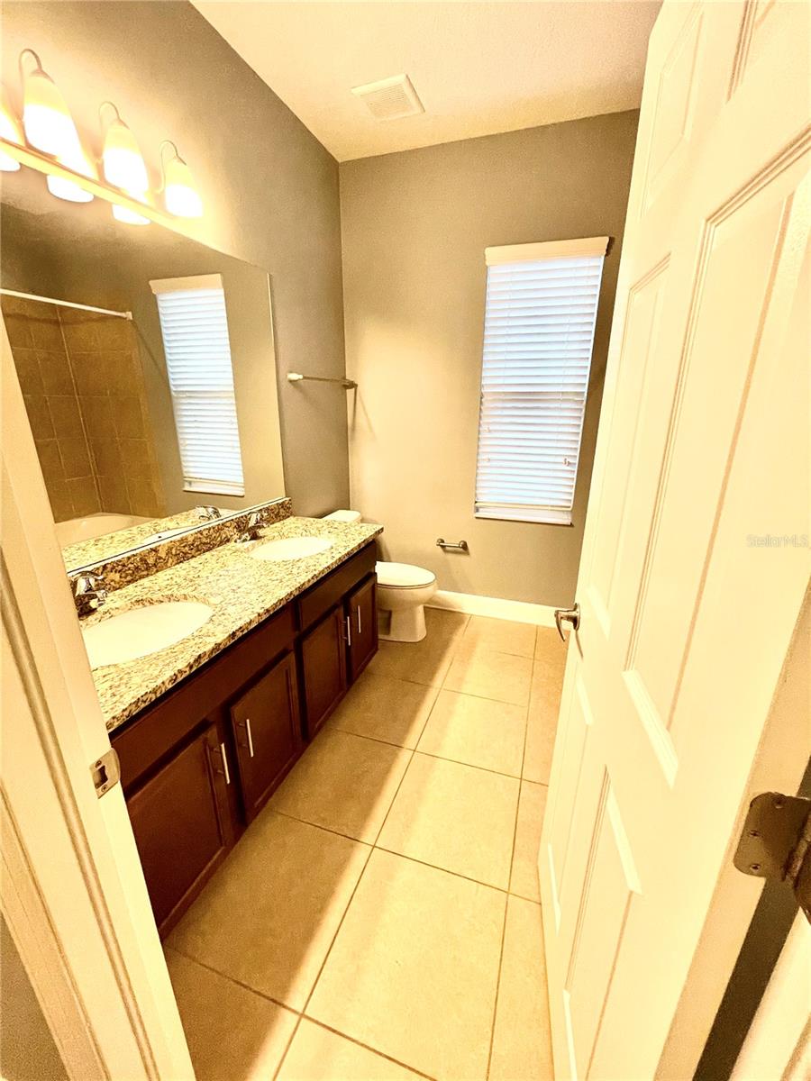 21648 SOUTHERN CHARM DR — photo 11