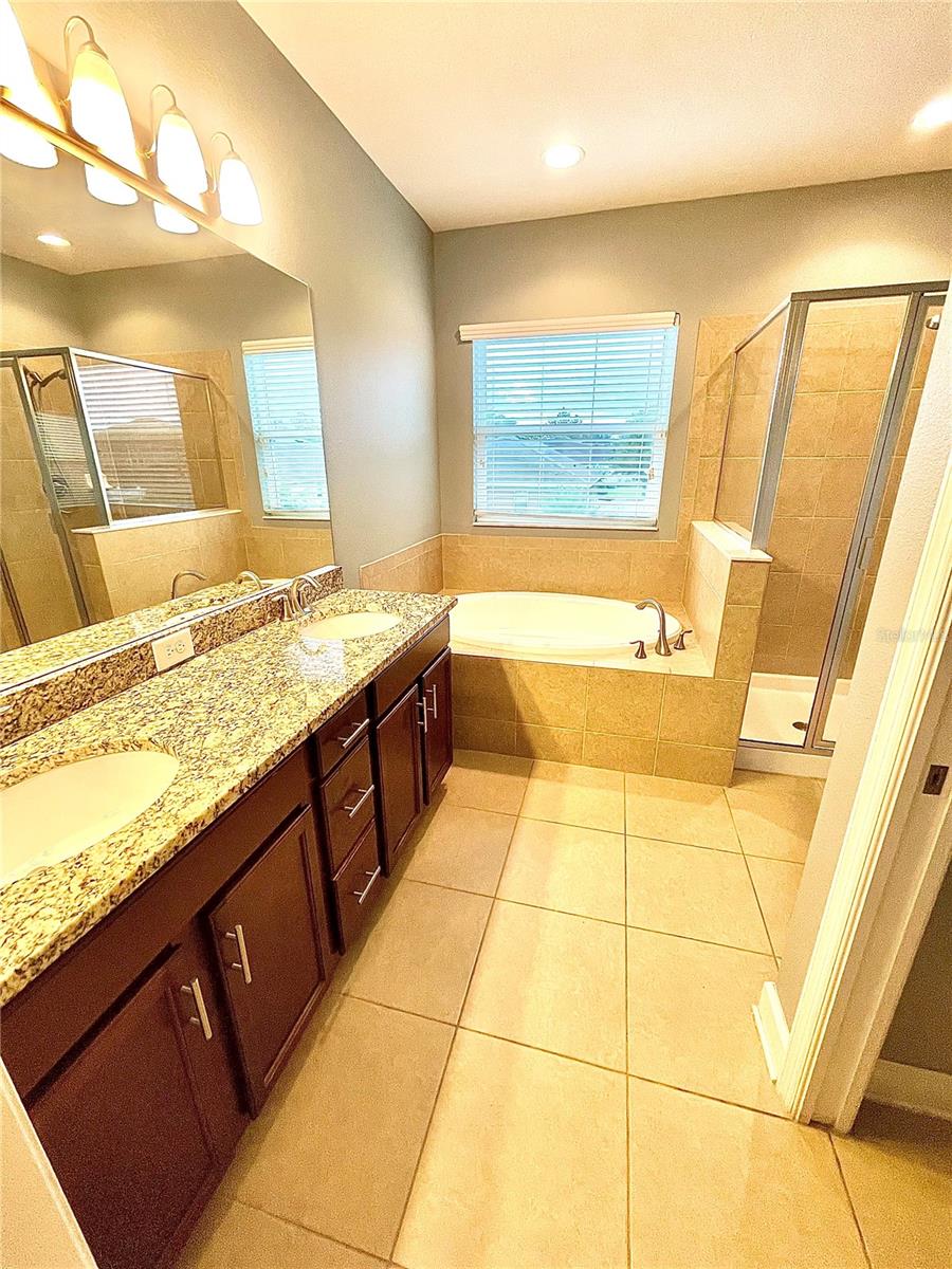 21648 SOUTHERN CHARM DR — photo 29
