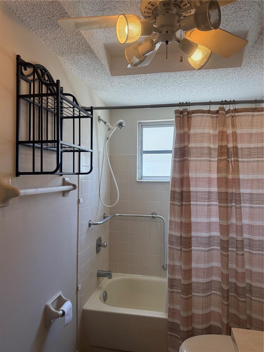 4238 PINEFIELD AVE — photo 31