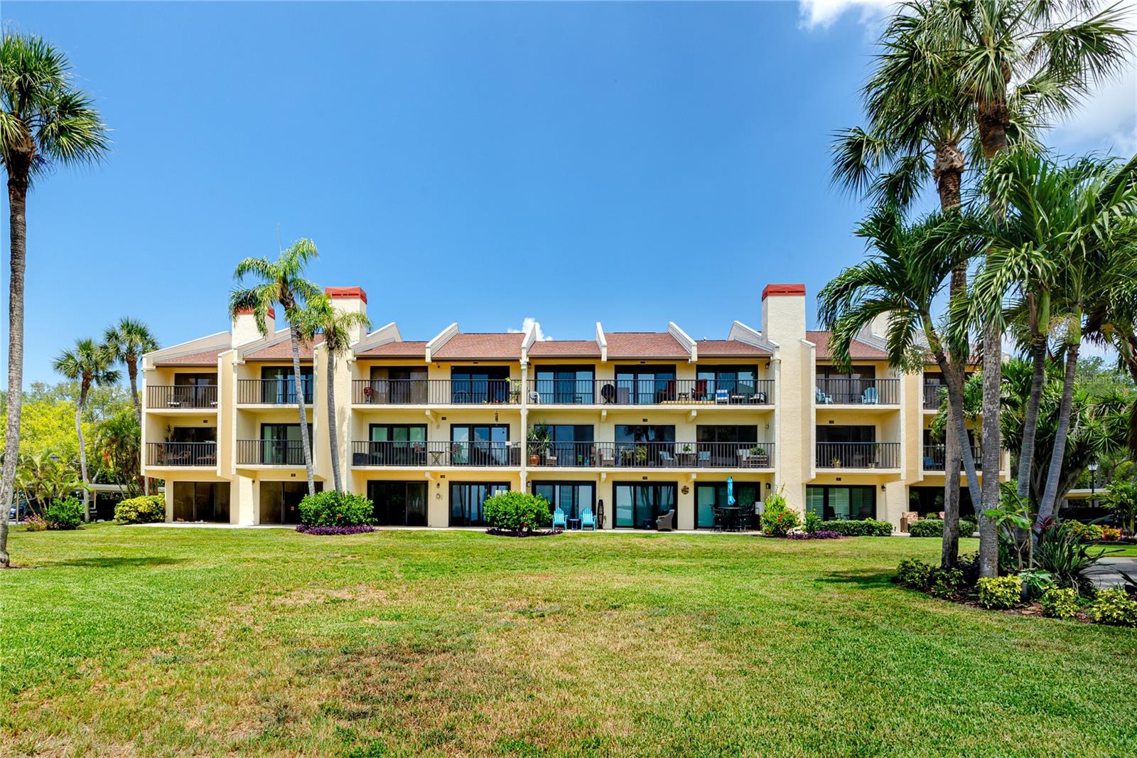 7530 SUNSHINE SKYWAY LN S #115 — photo 38