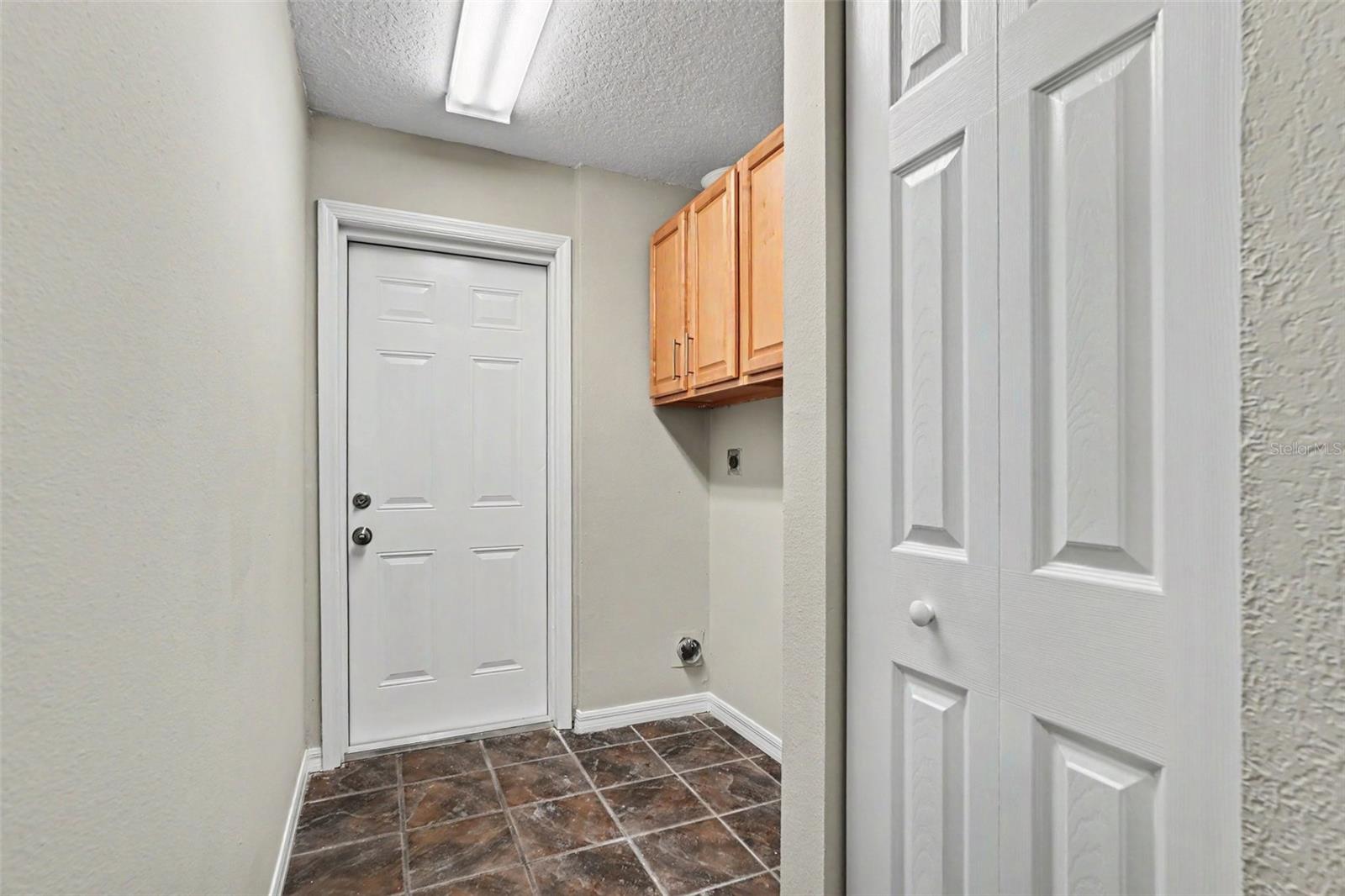 6822 LASSEN AVE — photo 20