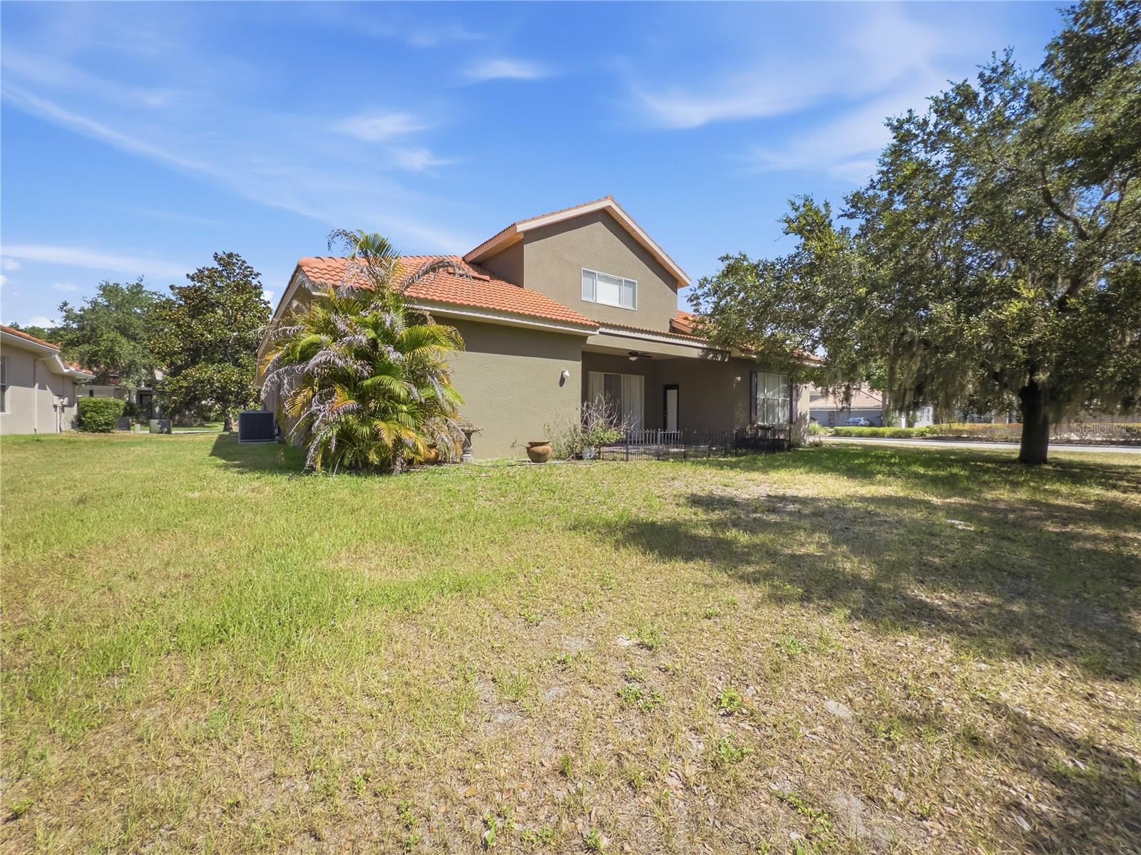 11530 OYSTER BAY CIR — photo 36