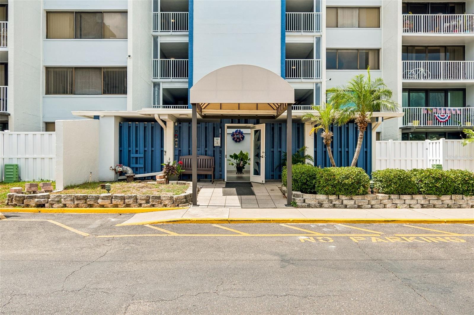 450 TREASURE ISLAND CSWY #106 — photo 41