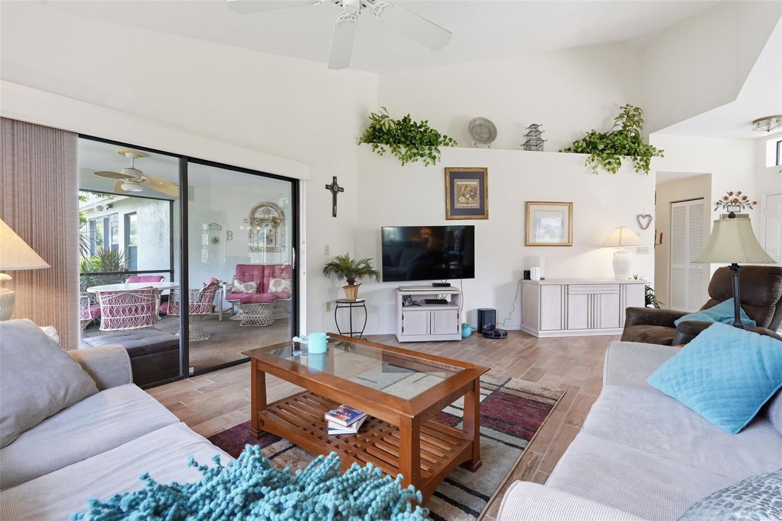 3254 LORI LN — photo 12