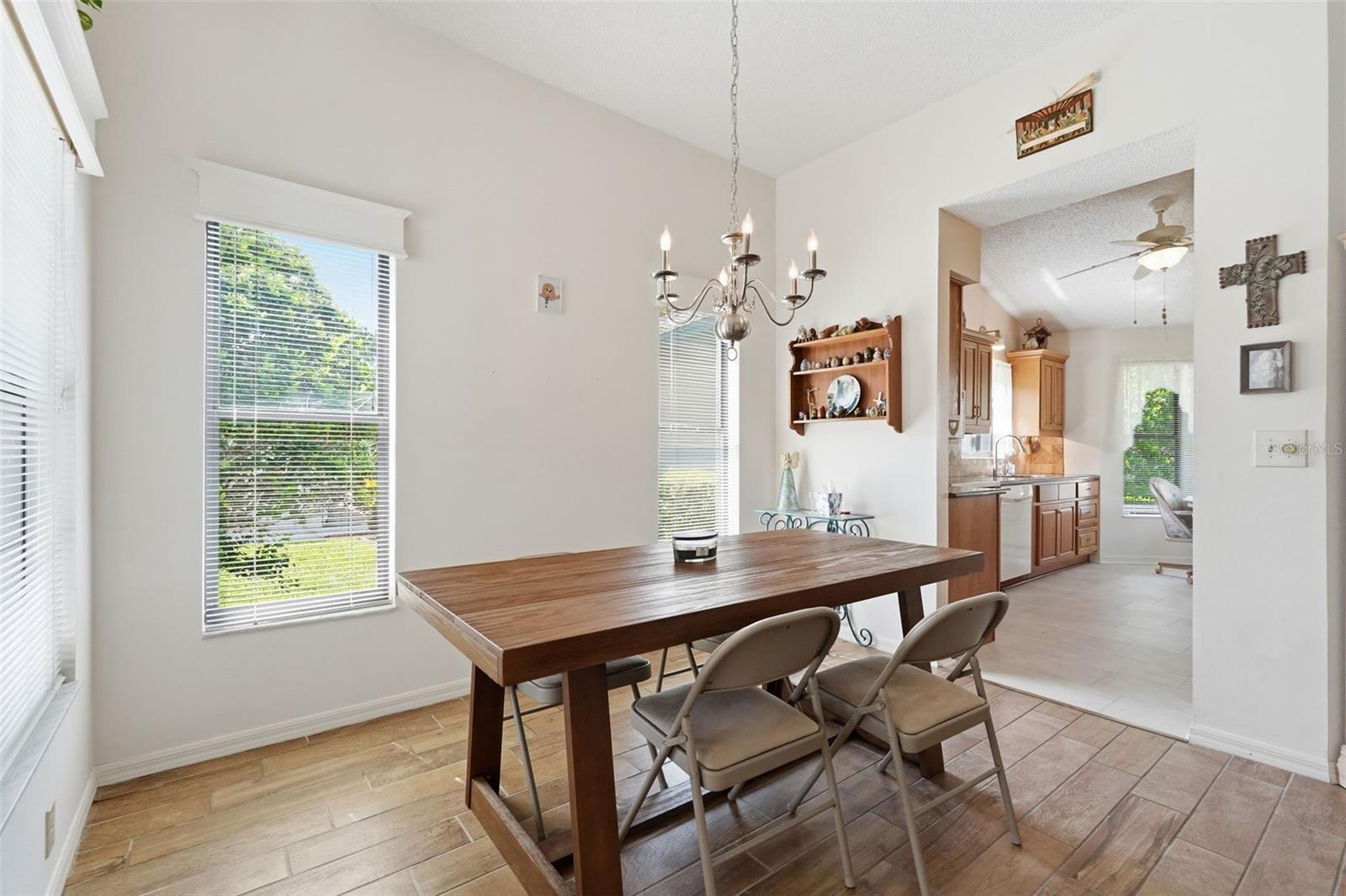 3254 LORI LN — photo 8