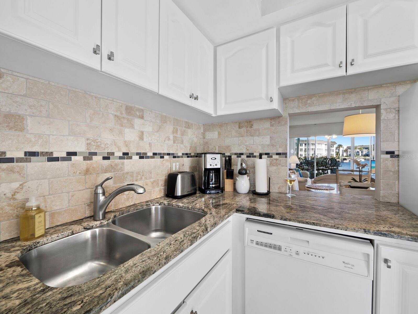 4350 CHATHAM DR #105 — photo 14